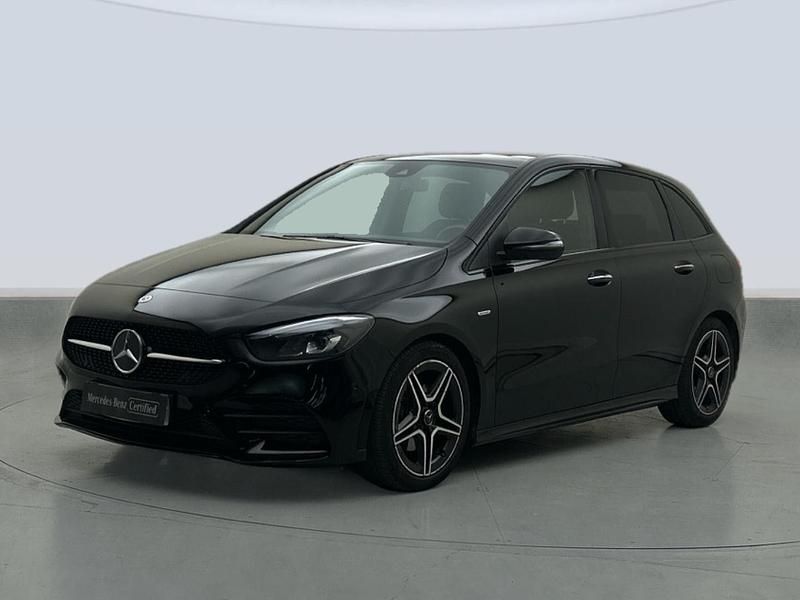 Negro Usado 2021 Mercedes B200 Monovolumen | 26.900 € (Buen precio) - Imagen 1/4