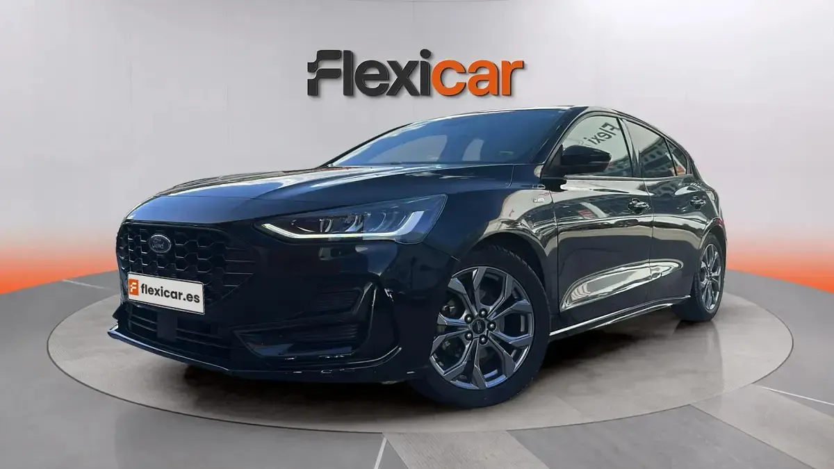 Usado Ford Focus ST-Line 155 CV (114 kW) 2023 Negro Berlina