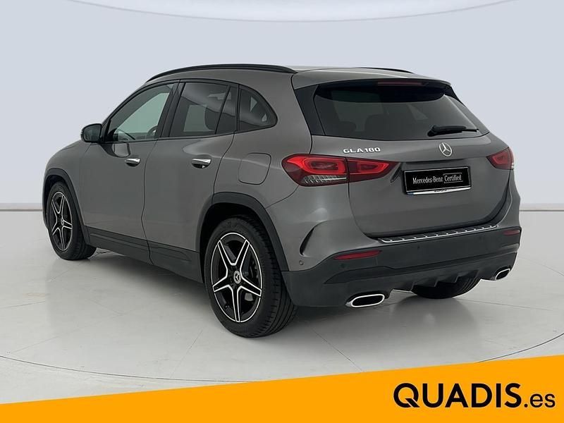 Usado Mercedes GLA180 136 CV (100 kW) 2022 Gris SUV