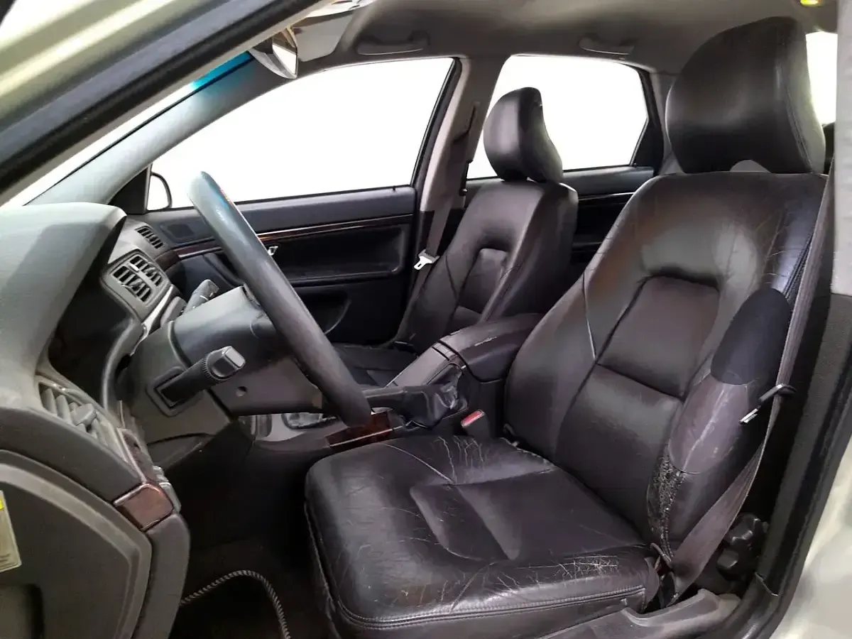 Usado Volvo S80 163 CV (119 kW) 2003 Beige Berlina