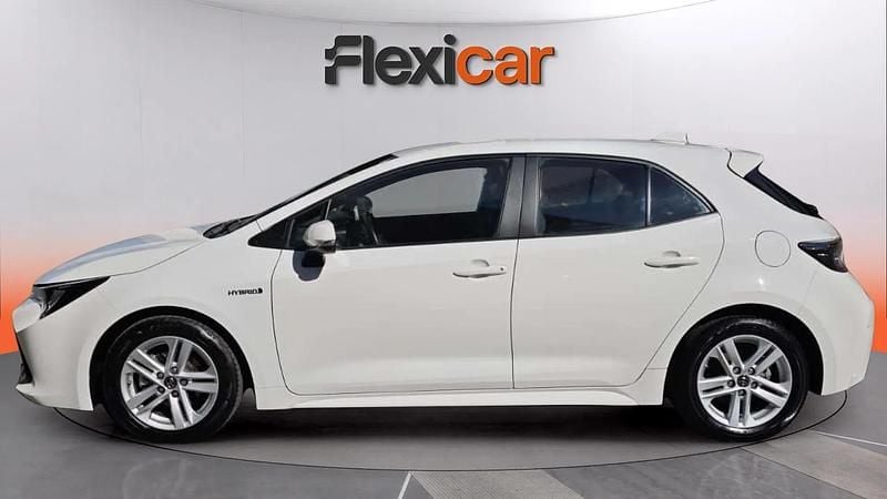 Usado Toyota Corolla Active 122 CV (89 kW) 2020 Blanco Berlina