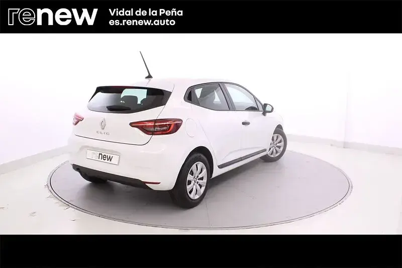 Usado Renault Clio V SE 67 CV (49 kW) 2023 Blanco Berlina