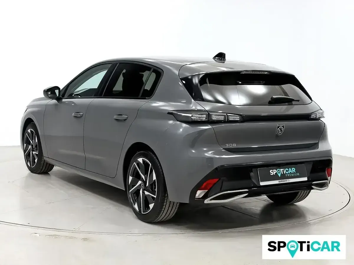 Usado Peugeot 308 Allure 131 CV (96 kW) 2024 Gris Berlina