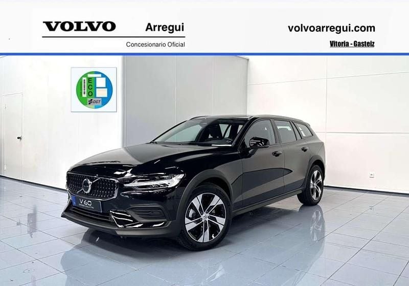 Negro Nuevo 2025 Volvo V60 CC Plus Familiar | 47.990 € (Precio justo) - Imagen 1/4