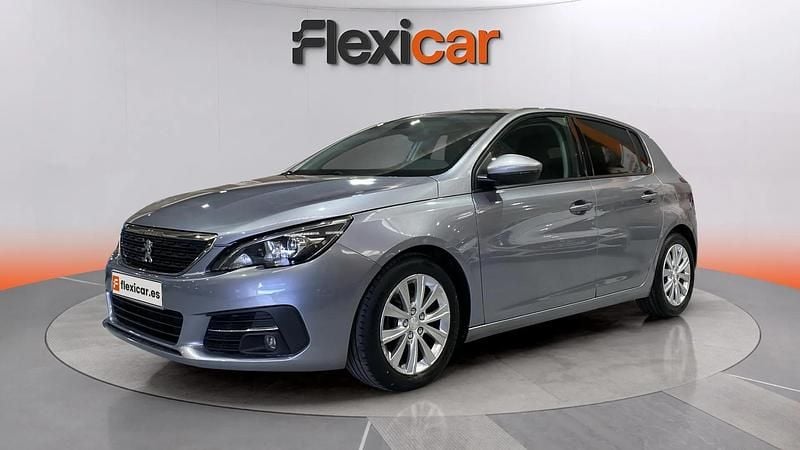 Usado Peugeot 308 Style 131 CV (96 kW) 2020 Gris Utilitario