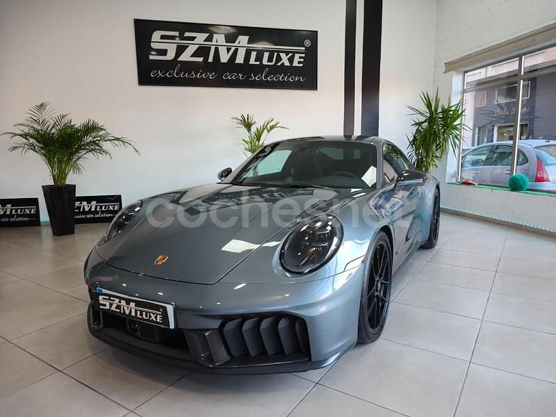 Nuevo Porsche 911 Carrera 4 GTS 541 CV (397 kW) 2025 Gris / plata Coupe