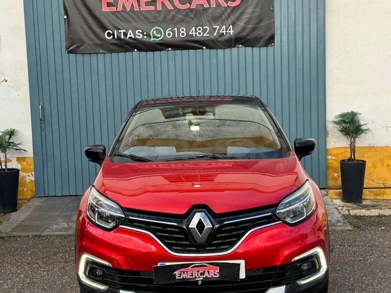 Usado Renault Captur XMOD 110 CV (80 kW) 2017 Rojo SUV