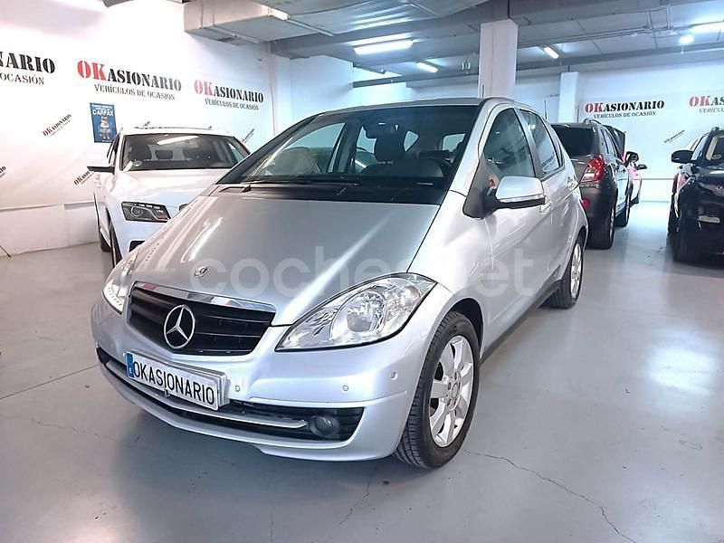 Gris / plata Usado 2011 Mercedes A180 Avantgarde Monovolumen | 7000 € (Precio justo) - Imagen 1/4