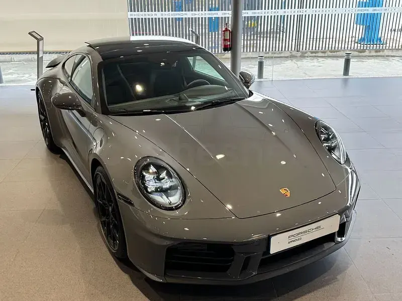 Usado Porsche 911 Carrera S 480 CV (353 kW) 2025 Gris / plata Coupe