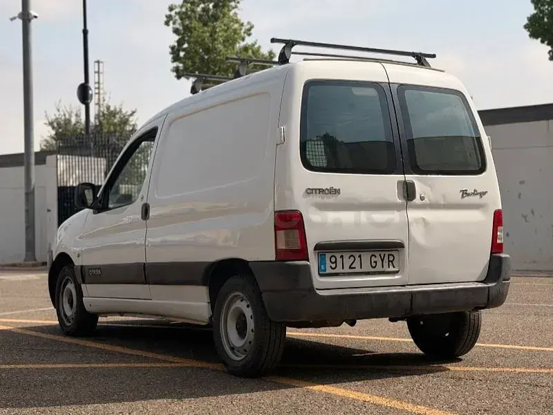 Usado Citroën Berlingo First 75 CV (55 kW) 2010 Blanco Monovolumen