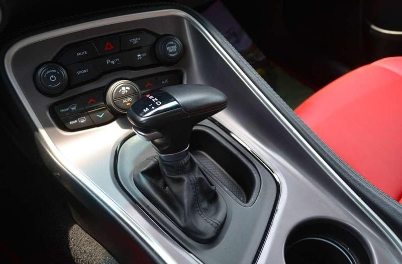 Usado Dodge Challenger 2022 Azul Coupe