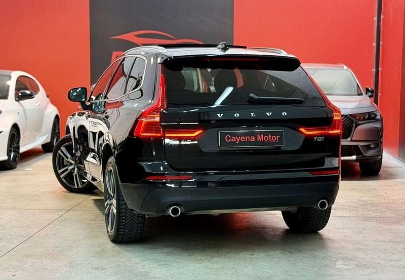 Usado Volvo XC60 Momentum 392 CV (288 kW) 2018 Negro SUV