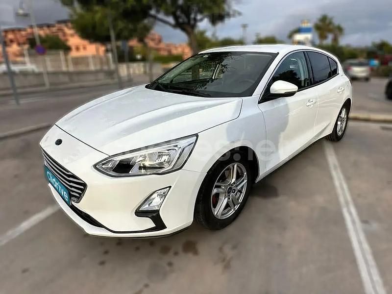 Usado Ford Focus Trend 100 CV (73 kW) 2018 Blanco Berlina