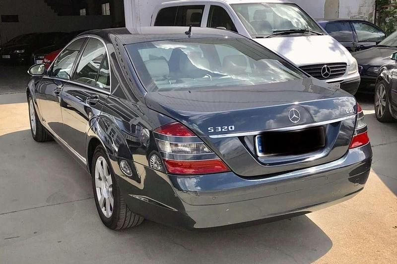 Usado Mercedes S320 234 CV (172 kW) 2006 Negro Berlina