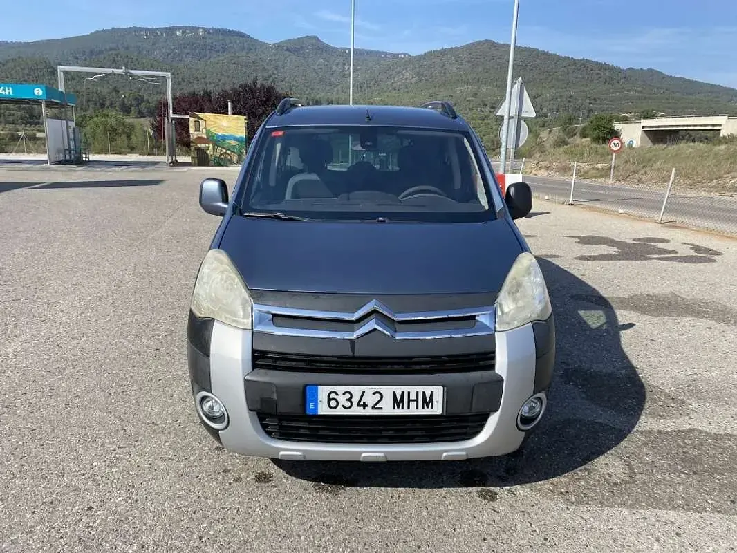 Usado Citroën Berlingo XTR 109 CV (80 kW) 2008 Gris Monovolumen