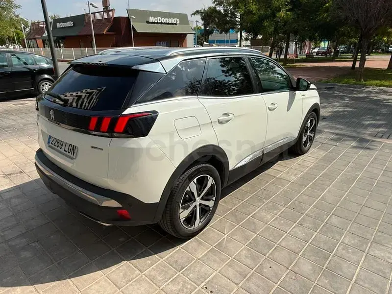 Usado Peugeot 3008 GT-line 130 CV (95 kW) 2020 Blanco SUV