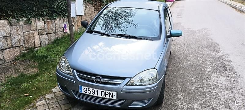 Usado Opel Corsa Sport 90 CV (66 kW) 2005 Gris / plata Utilitario