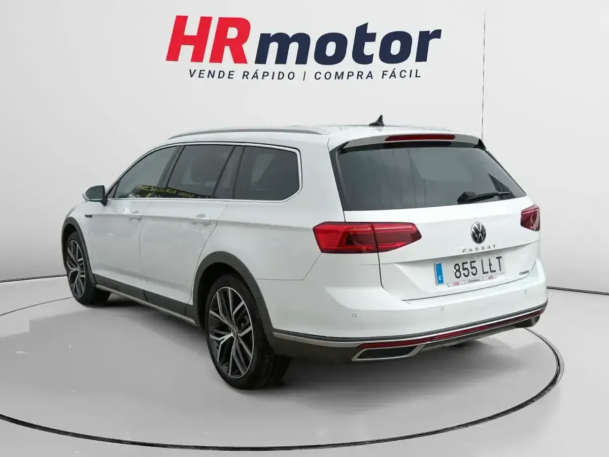Usado VW Passat Alltrack 200 CV (147 kW) 2020 Blanco Familiar