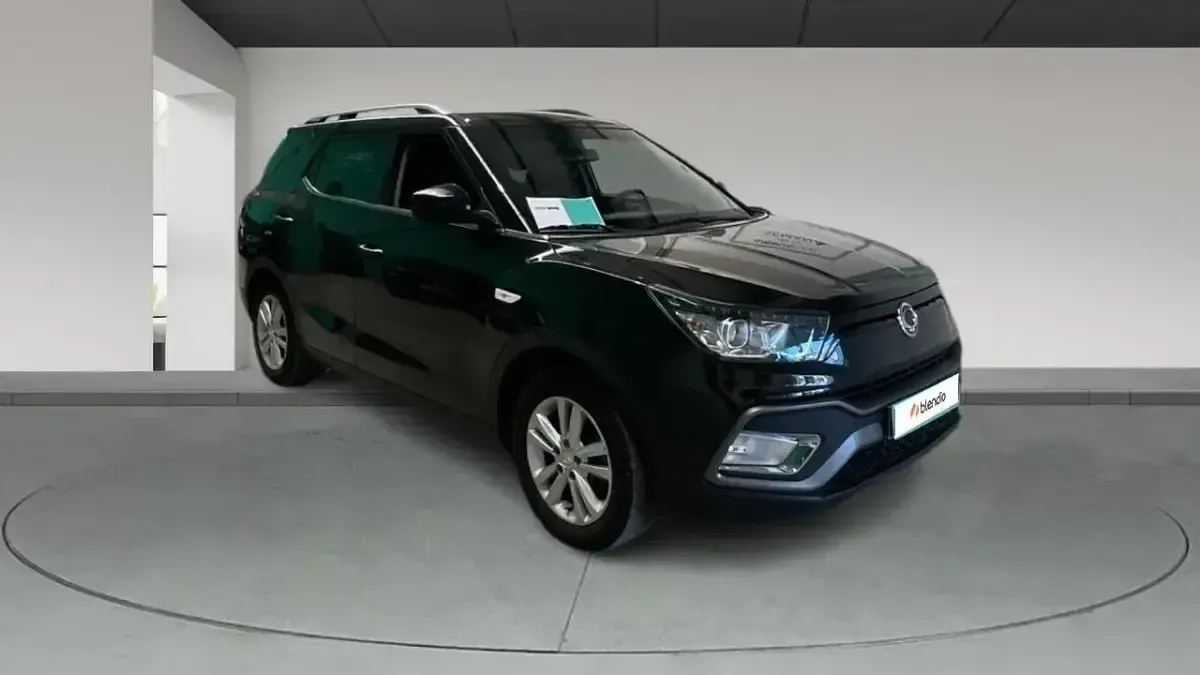 Usado SsangYong XLV 128 CV (94 kW) 2017 Negro SUV