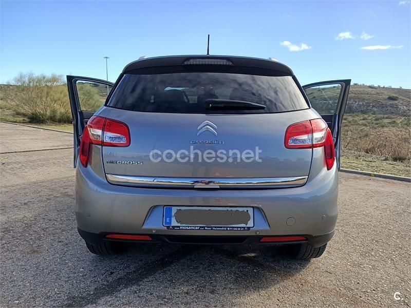 Usado Citroën C4 Aircross Exclusive 114 CV (83 kW) 2015 Gris / plata SUV