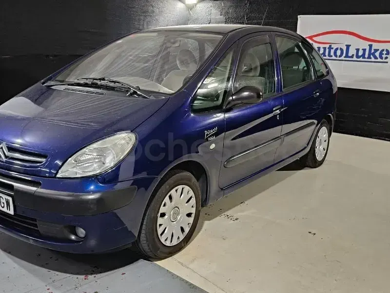 Usado Citroën Xsara Picasso Exclusive 110 CV (80 kW) 2005 Azul Monovolumen