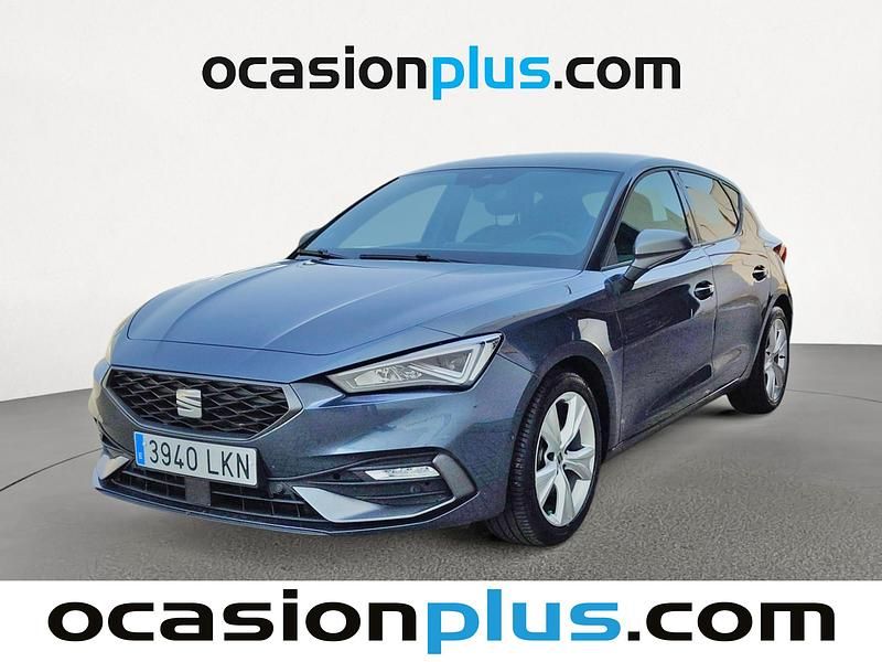 Gris Usado 2020 Seat Leon FR Utilitario | 18.355 € (Precio justo) - Imagen 1/4