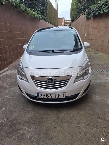 Usado Opel Meriva Enjoy 110 CV (80 kW) 2011 Blanco Monovolumen