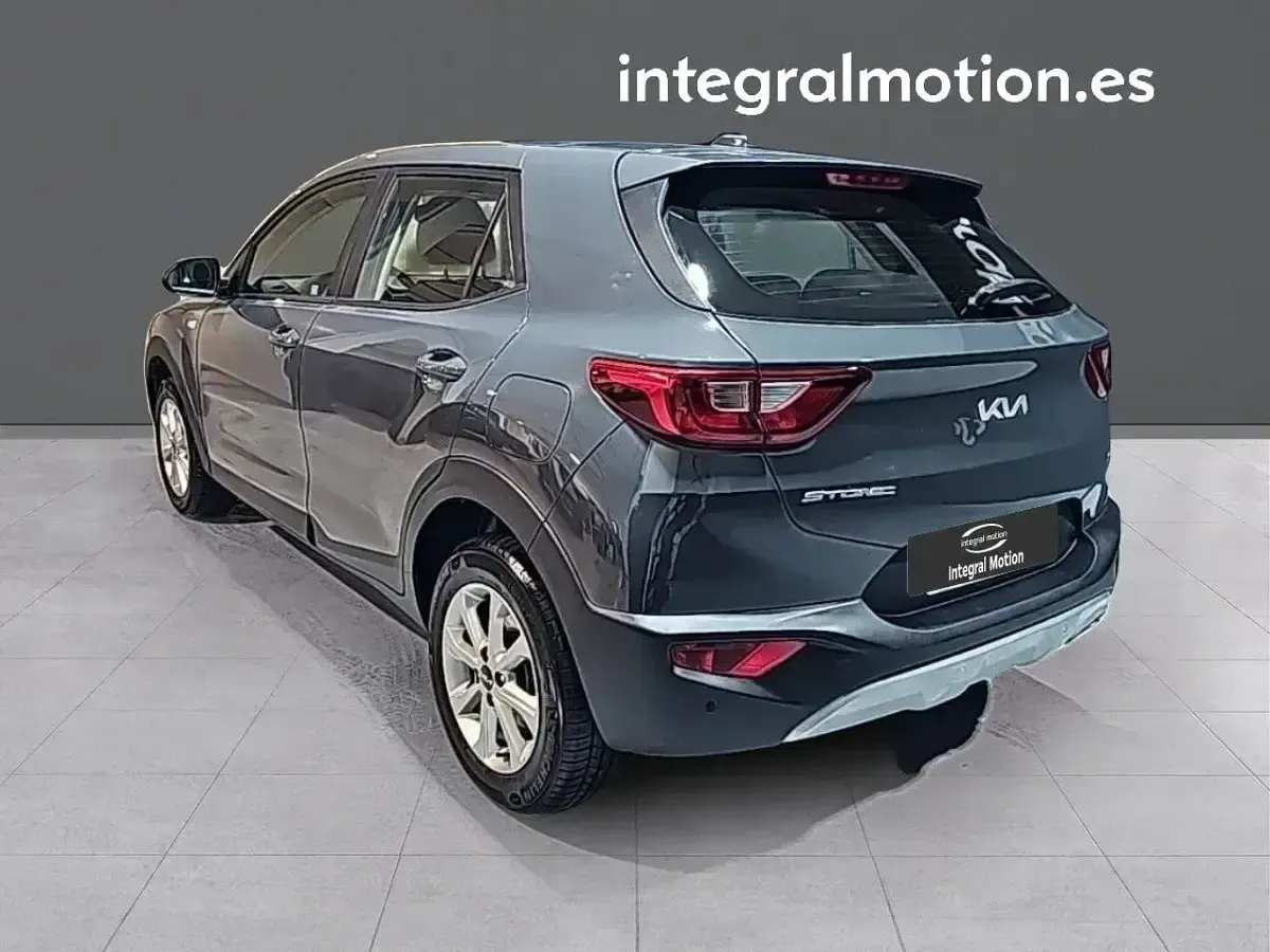 Usado Kia Stonic 84 CV (61 kW) 2022 Otro SUV