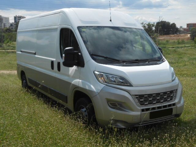 Usado Citroën Jumper 109 CV (80 kW) 2019 Blanco Monovolumen