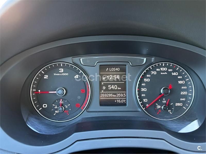 Usado Audi Q3 150 CV (110 kW) 2016 Rojo SUV