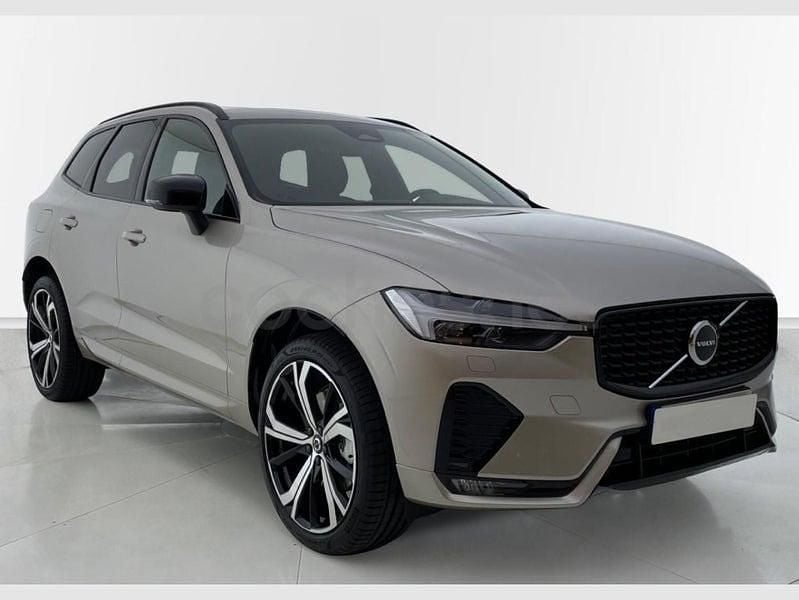 Usado Volvo XC60 Ultimate 197 CV (144 kW) 2023 Gris / plata SUV