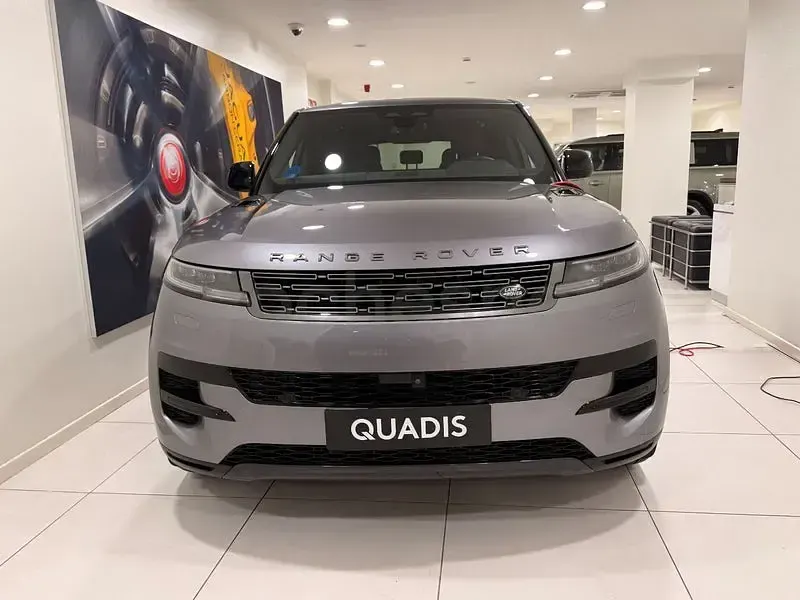 Usado Land Rover Range Rover Sport S 460 CV (338 kW) 2025 Gris / plata SUV