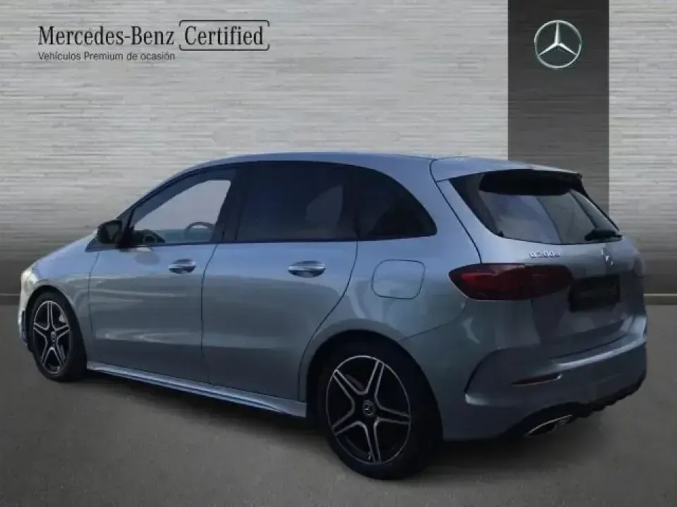 Occasion Mercedes B200 150 PK (110 kW) 2025 Grijs MPV