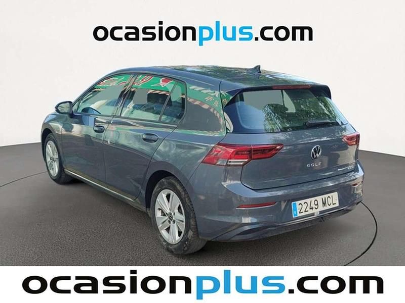 Usado VW Golf VIII Life 150 CV (110 kW) 2022 Gris Utilitario