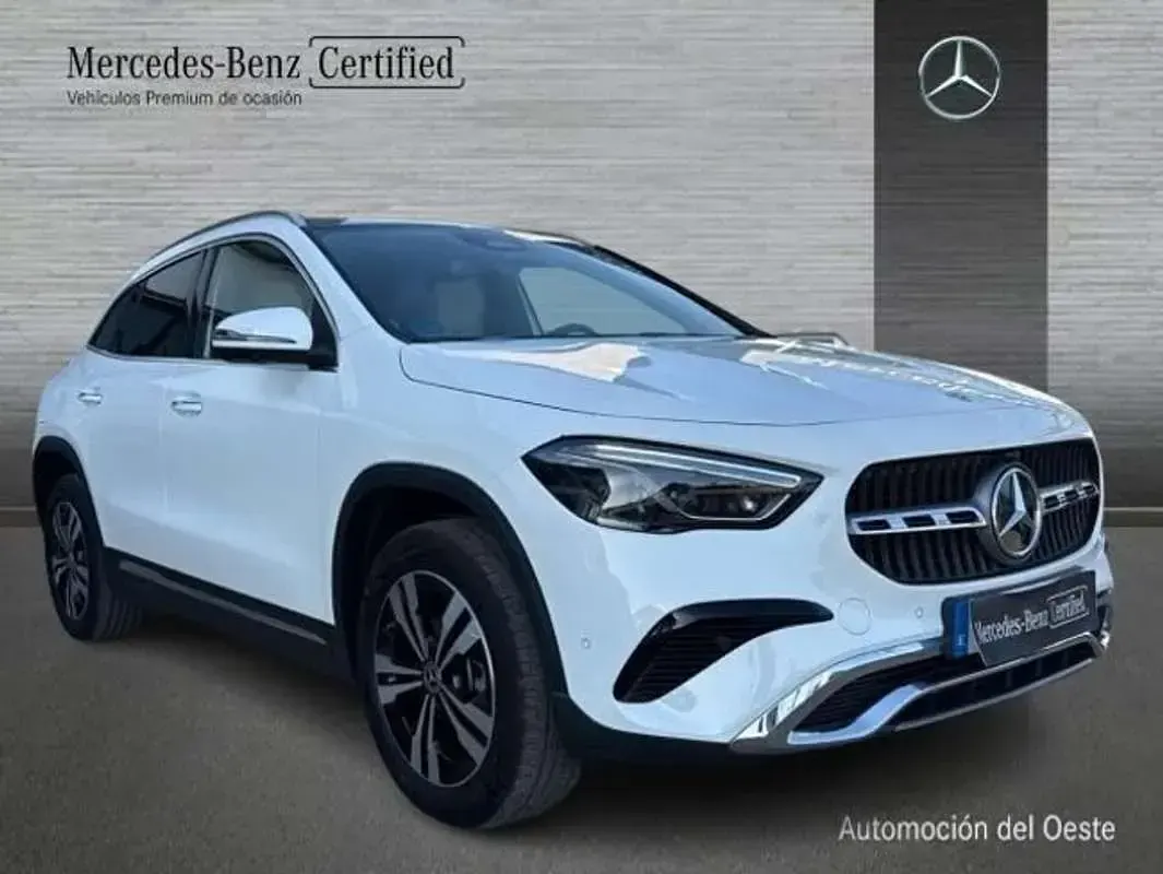 Usado Mercedes GLA250 218 CV (160 kW) 2025 Blanco SUV