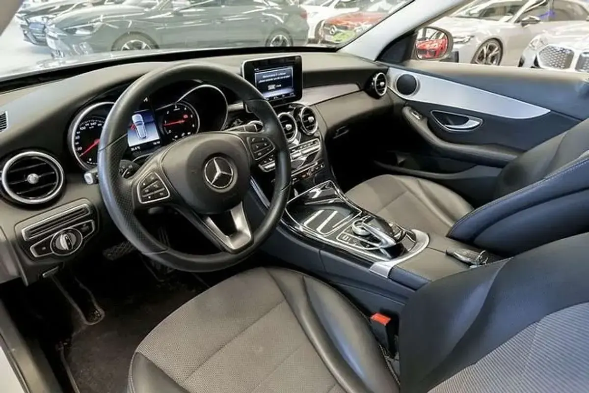 Usado Mercedes C220 194 CV (142 kW) 2018 Gris Familiar