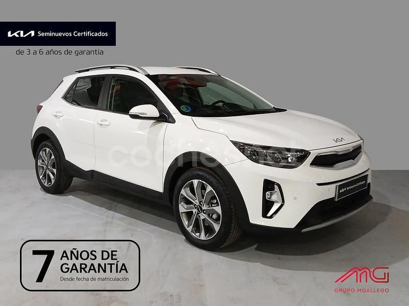 Otro Usado 2024 Kia Stonic Style SUV | 22.400 € (Un poco caro) - Imagen 1/4