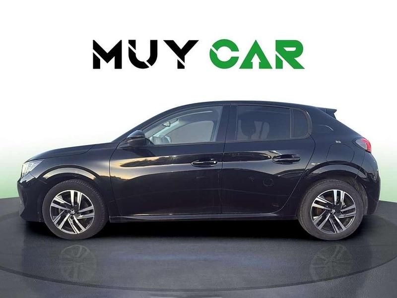 Usado Peugeot 208 Allure 102 CV (75 kW) 2023 Negro Utilitario