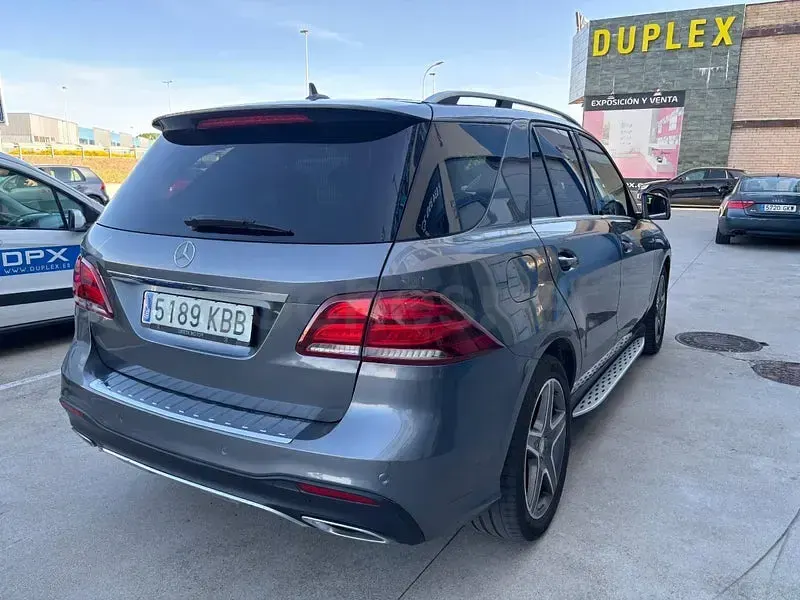 Usado Mercedes GLE350 258 CV (189 kW) 2017 Gris / plata SUV