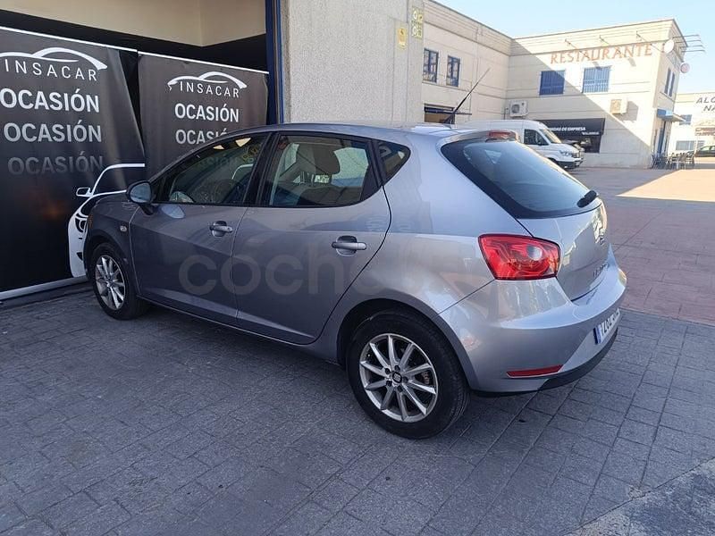 Usado Seat Ibiza Style 90 CV (66 kW) 2016 Gris / plata Berlina