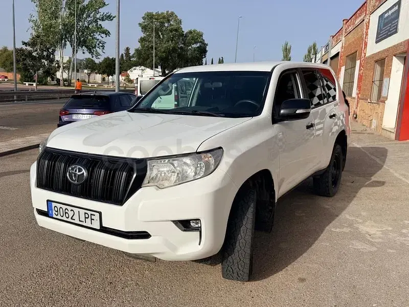 Usado Toyota Land Cruiser 204 CV (150 kW) 2021 Blanco SUV