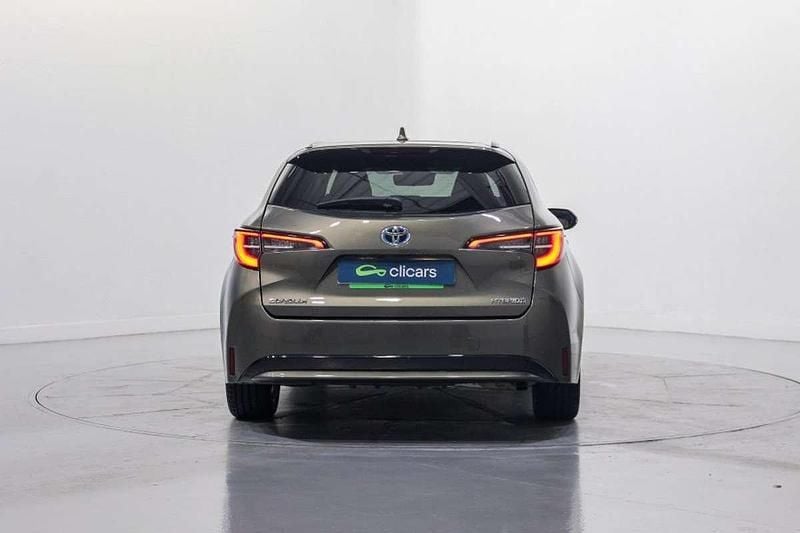 Usado Toyota Corolla 98 CV (72 kW) 2019 Naranja Familiar