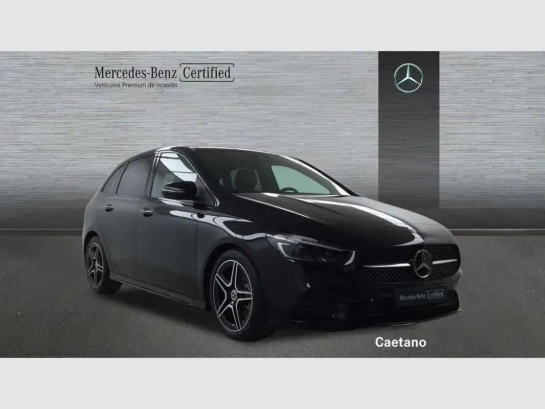 Usado Mercedes B200 150 CV (110 kW) 2025 Negro Utilitario
