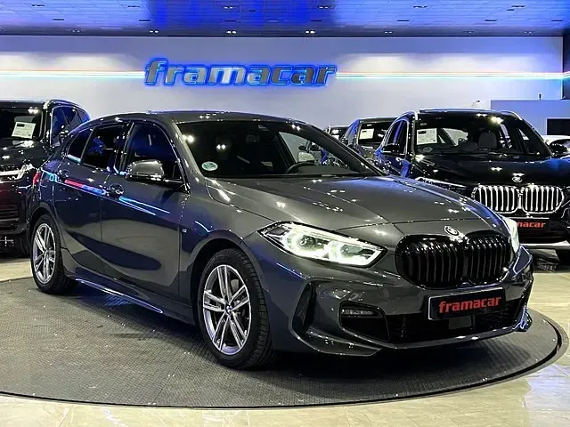 Usado BMW 118 M Sport 150 CV (110 kW) 2021 Gris Utilitario