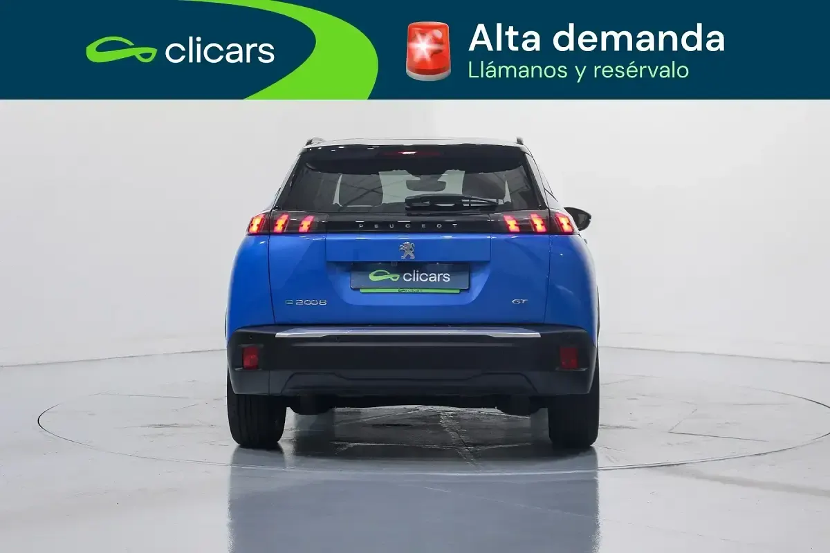Usado Peugeot e-2008 GT 100 kW (136 CV) 2023 Azul SUV