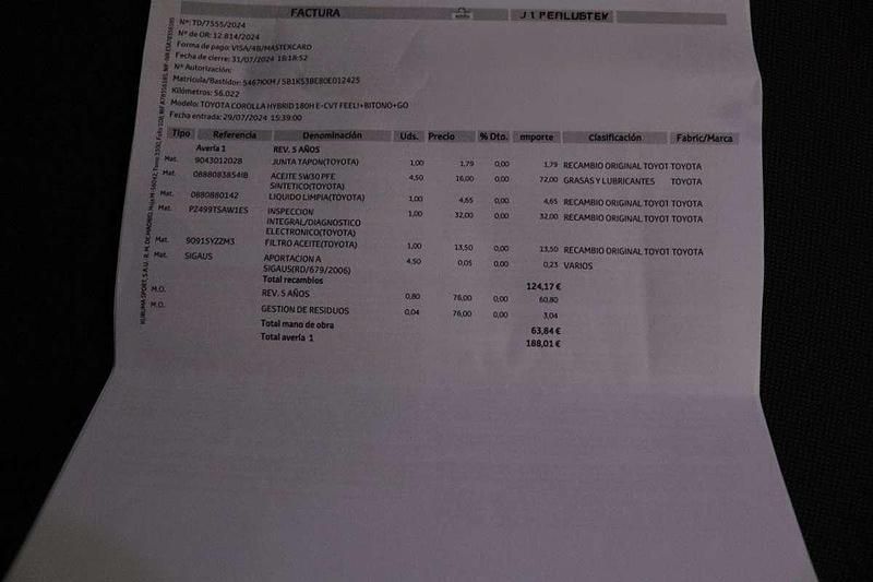 Usado Toyota Corolla 179 CV (131 kW) 2019 Gris Berlina