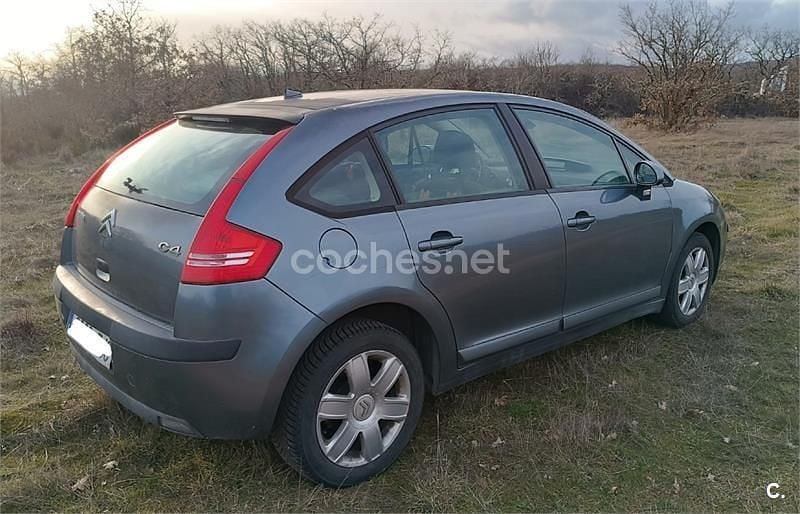 Begagnad Citroën C4 92 HK (67 kW) 2006 Grå Sedan