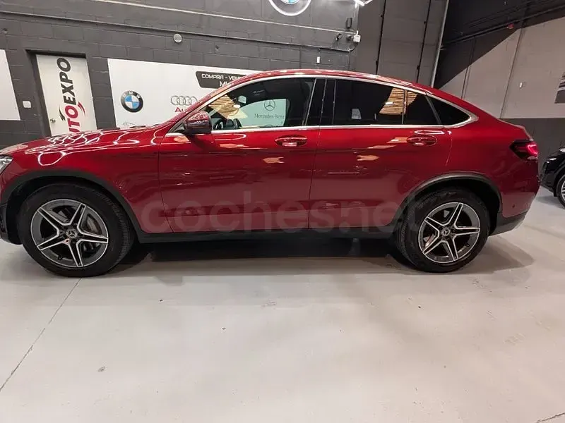 Usado Mercedes GLC220 194 CV (142 kW) 2021 Rojo Coupe