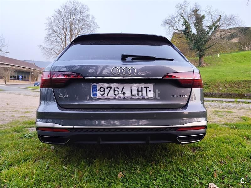 Usado Audi A4 S-Line 163 CV (119 kW) 2020 Gris / plata Familiar