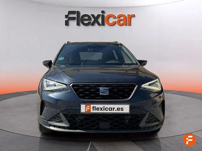 Usado Seat Arona FR 110 CV (80 kW) 2022 Gris SUV